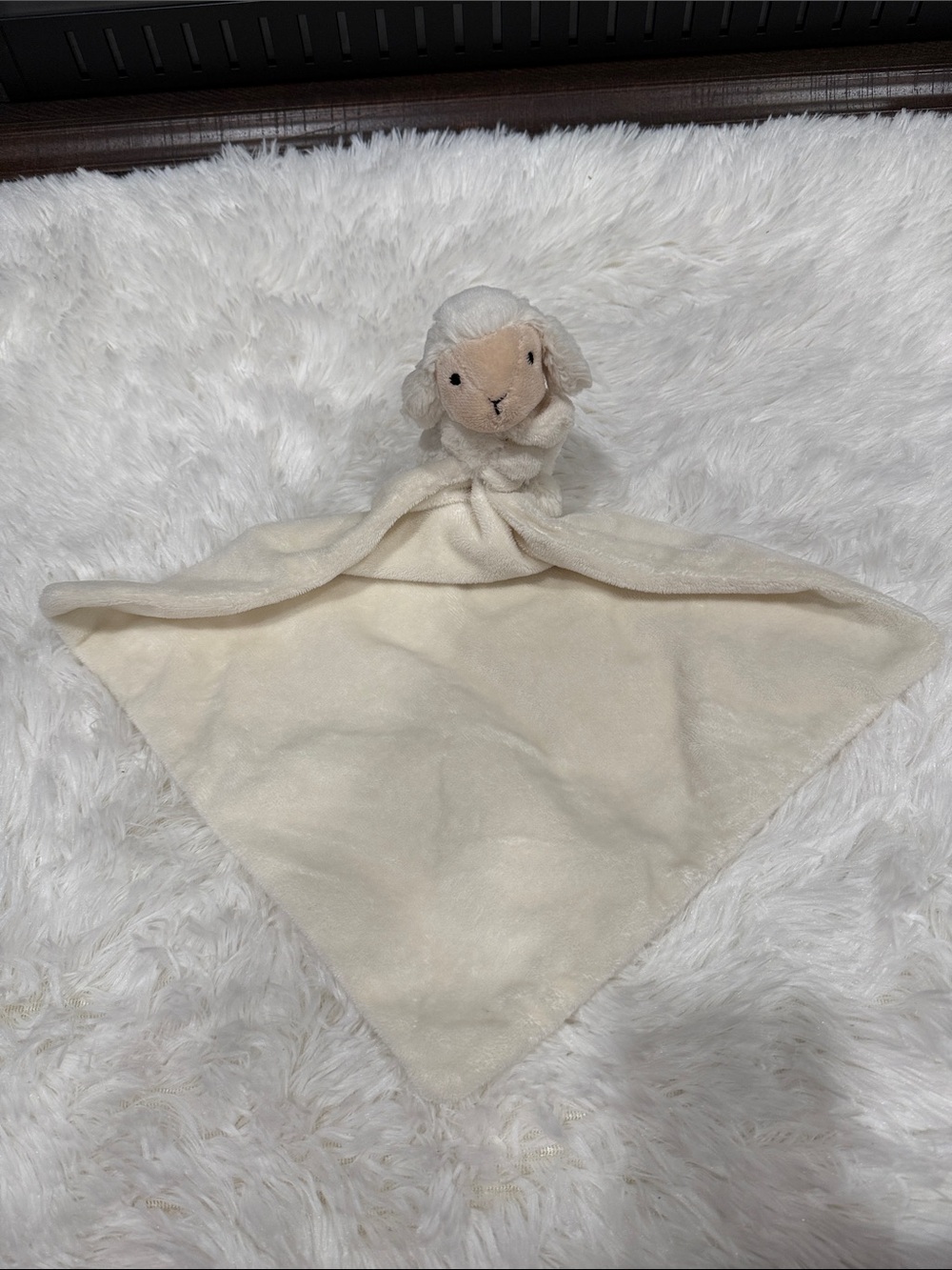 Jellycat Cream Lamb Lovey